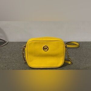 Michael Kora Fulton Yellow Citrus Genuine Leather Small Crossbody Hand Bag NWT
